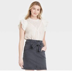 New with Tags - Universal Threads White Top